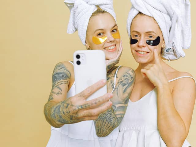 'Morning Shed' is the latest skincare trend to go viral on TikTok. (Photo: Pexels, Anna Shvets)
