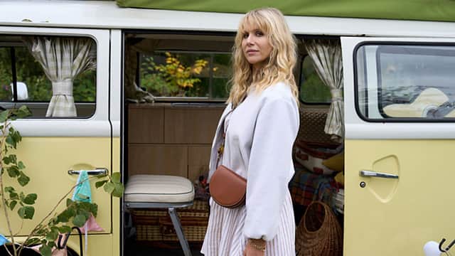 Lucy Punch in Amandaland