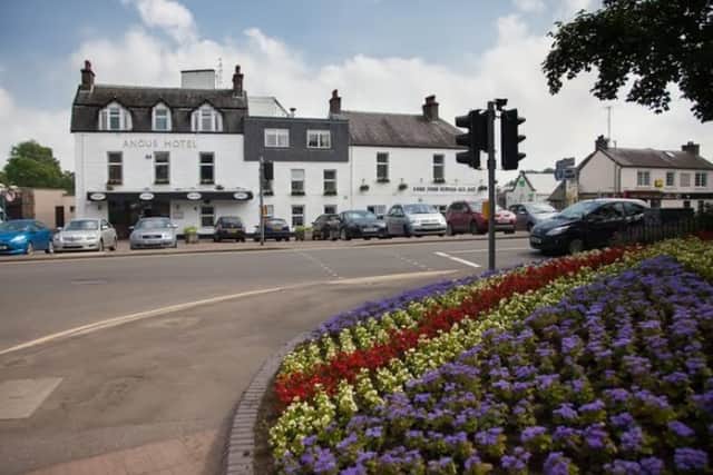 Its location is ideal for exploring the highlights of the local area