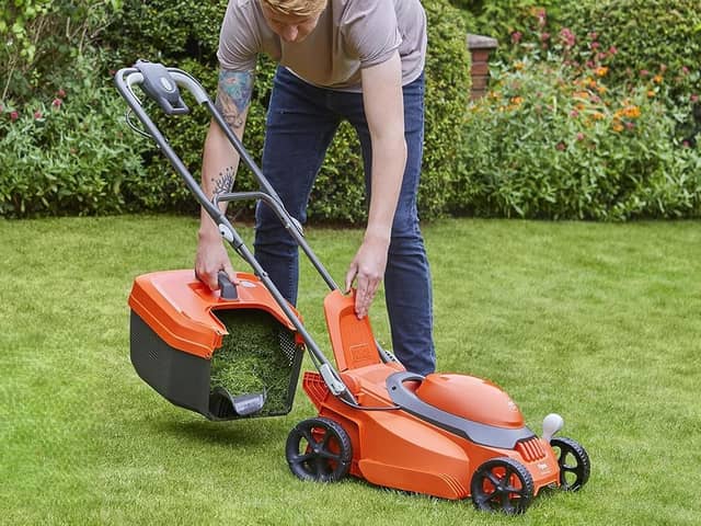 Cordless lawnmowers make cutting the grass such a quick and easy job