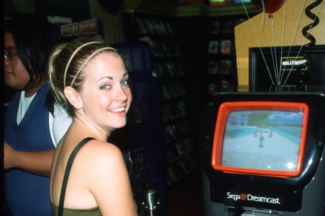 Melissa Joan Hart, who played the title role in the 90s TV programme Sabrina the Teenage Witch, pictured in 1999Evan Agostini/Liaison)