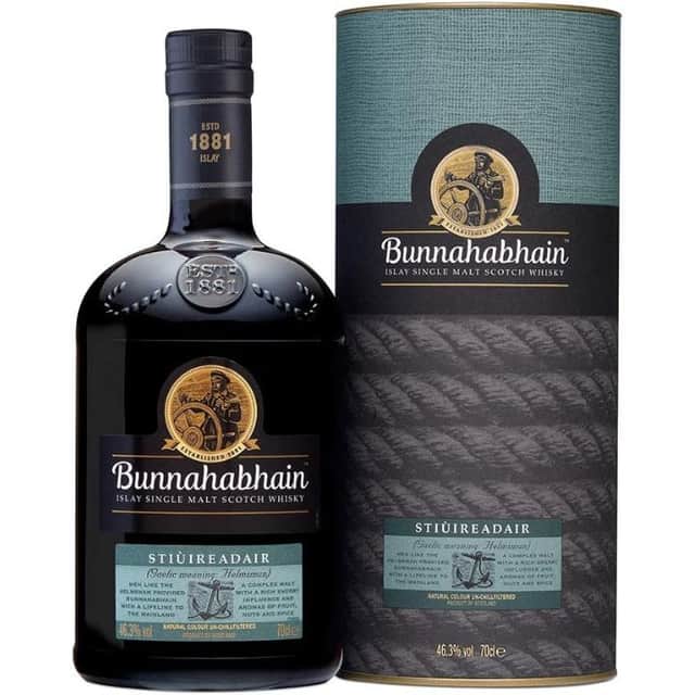 It comes in a presentation case, which makes it perfect for Father's Day