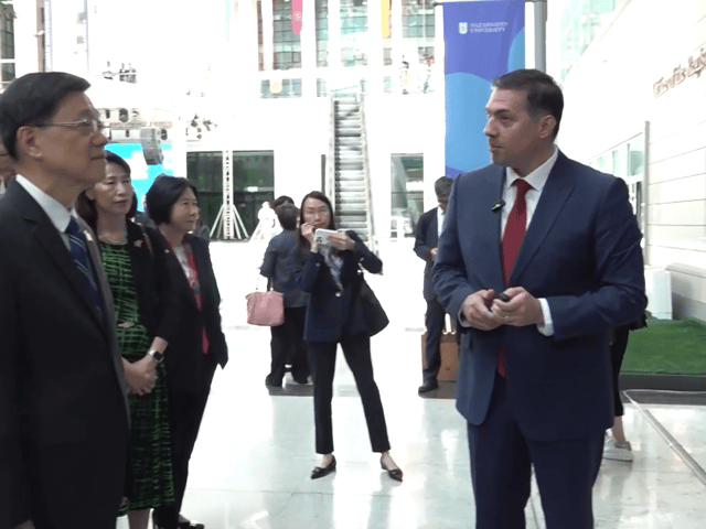 The chief executive also encouraged companies in Central Asia to leverage Hong Kong's advantages