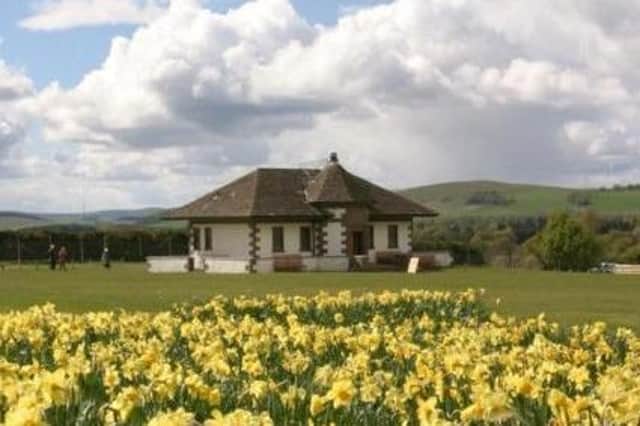 The camera obscura and pavilion were gifted to Kirriemuir by ‘Peter Pan’ author Sir J M Barrie.