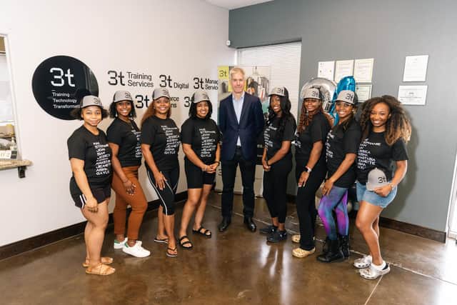 Aisha Bowe and her team at 3t facilities in Houston