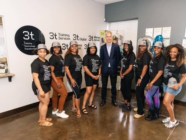 Aisha Bowe and her team at 3t facilities in Houston