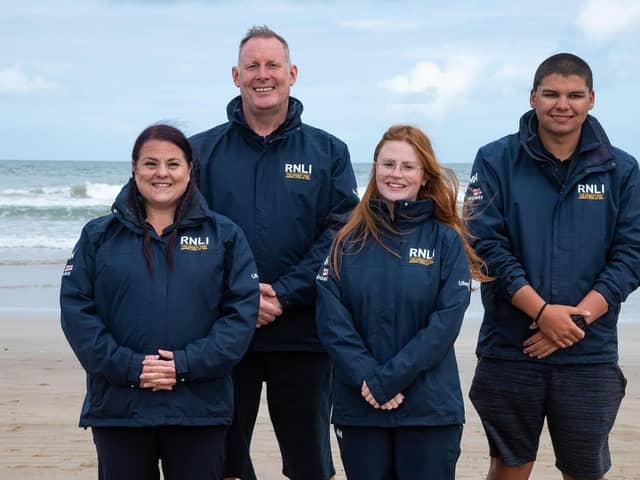 The RNLI’s face-to-face fundraising team offers a chance to work in a number of locations, including Broughty Ferry.