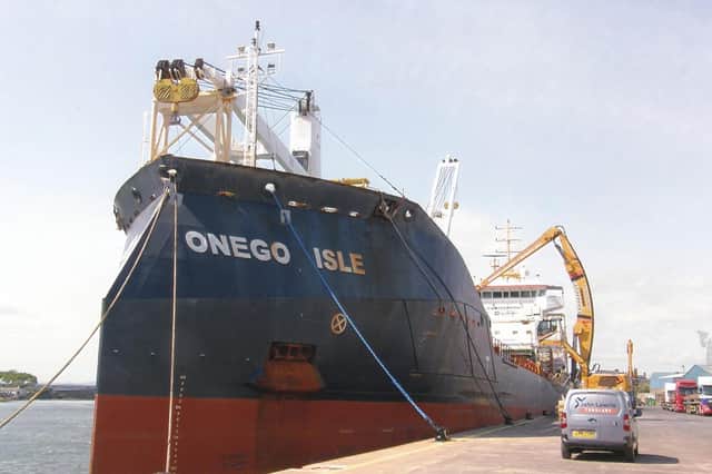 The unique bow design the IoM-flag Onego Isle.