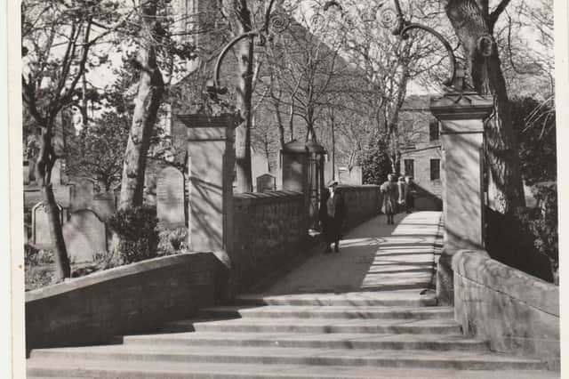 This photo dates from about 60 years ago, perhaps. Churchyard Walk and Steps, Montrose.