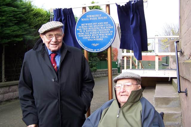 The unveiling of the blue plaque commemorating the Basque colony in Montrose. Guests included the late Jack Jones (left), former Trade Union leader, and the late Jack Edwards, both of whom had fought against the Fascist regime in Spain’.