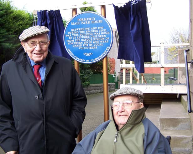 The unveiling of the blue plaque commemorating the Basque colony in Montrose. Guests included the late Jack Jones (left), former Trade Union leader, and the late Jack Edwards, both of whom had fought against the Fascist regime in Spain’.