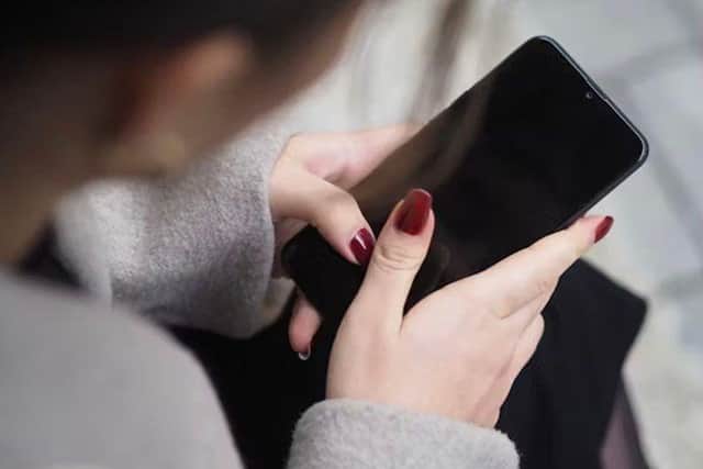 In general, the average Scot has not used 14 apps on their phone since installation, and just under half (49%) have not been used in the past month