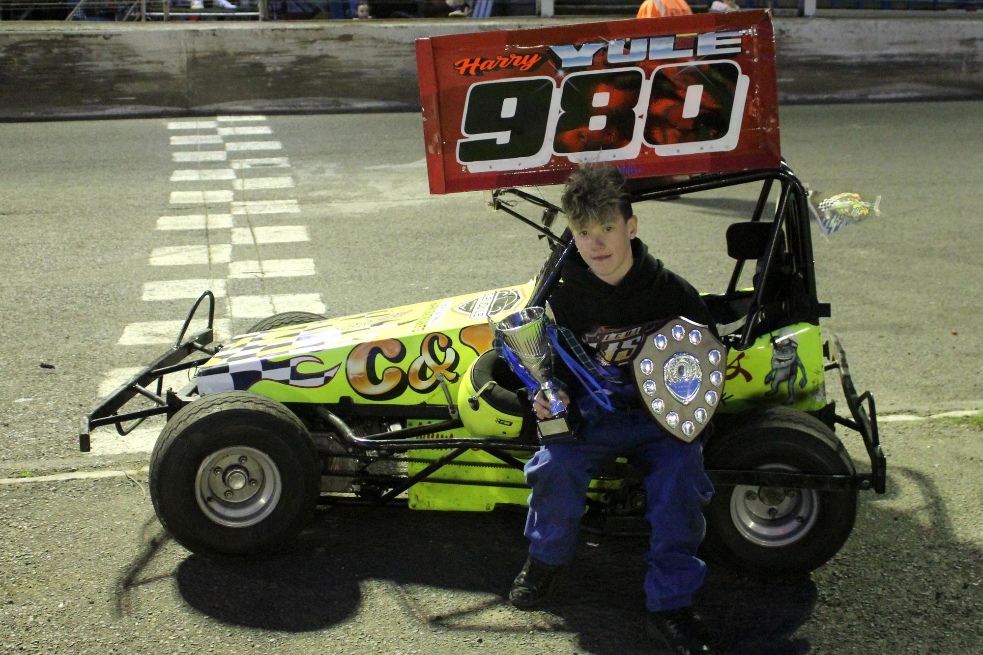 Micro F2 driver Harry wins the Lowland Cup​