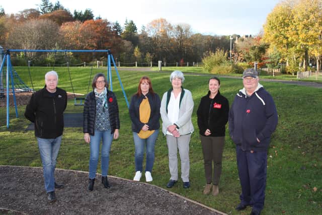 Pictured at the Inch Park are Derek Harper. Norma Lyall,  Eleanor Mitchell, Rachel Benvie, Ann-Marie Black and Eric Gray. (Walllace Ferrier)
