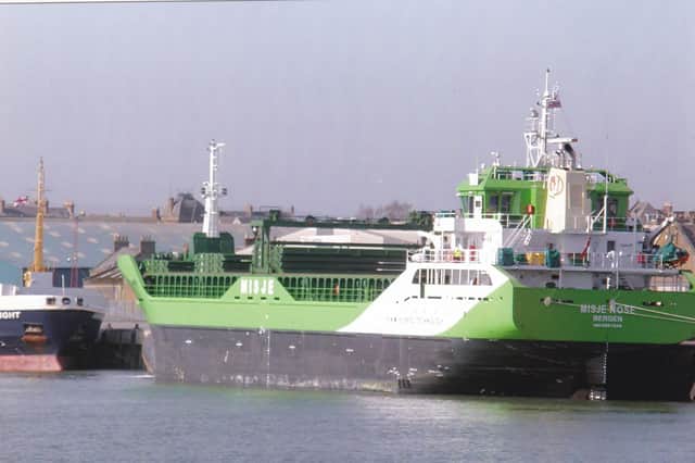 Misje Rose alongside the North Quay at Montrose port.