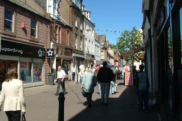 Angus Council is urging shoppers to support their local High Streets this Christmas.