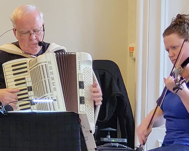 ​Gordon Reid recently made his 450th visit to the care home.