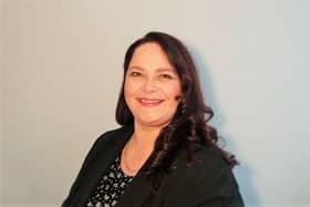 Dr Erica De Lange