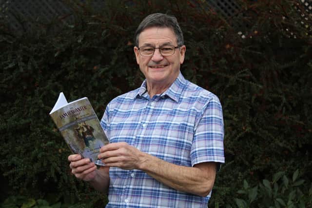 The book, ‘The Tam o’ Shanter Trilogy (in four parts) an’ ither scrievins’, is the third publication by Monifieth author Tom M Jamieson.