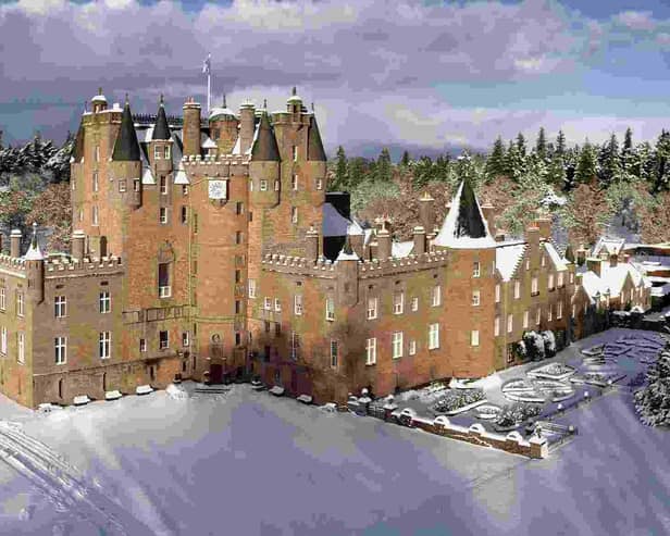 Glamis Castle's popular Christmas Market will return at the end of the month.
